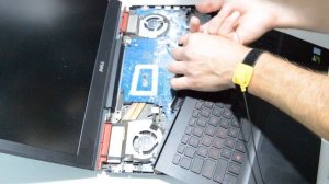 How to Disassemble Dell Inspiron 15 7567 Laptop or Sell it.