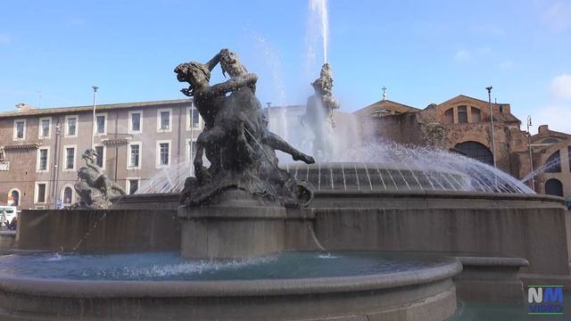 ROMA - Piazza Della Repubblica E La Fontana Delle Naiadi