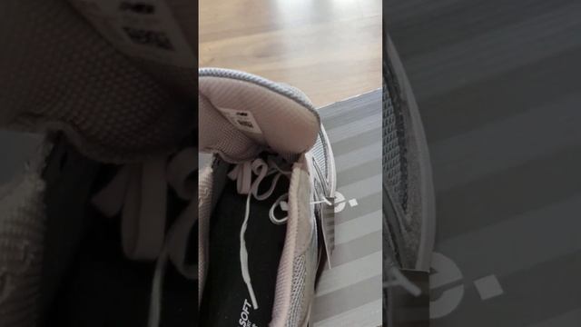New Balance 990v5 для авито смотреть онлайн