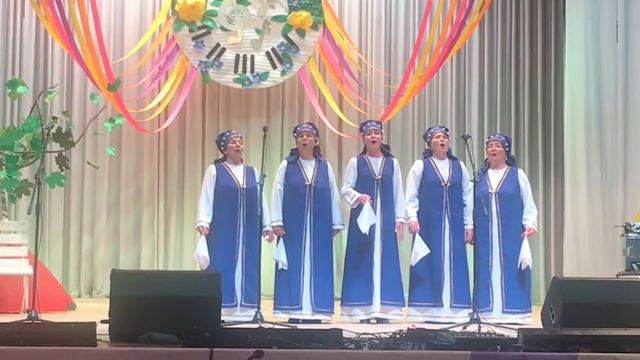 «За тихой рекою», вокальный ансамбль "Отрада" смотреть онлайн