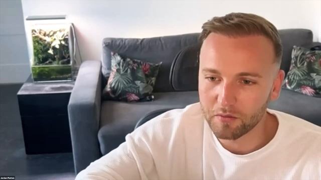 Don't Start A SaaS Agency (No Seriously) смотреть онлайн