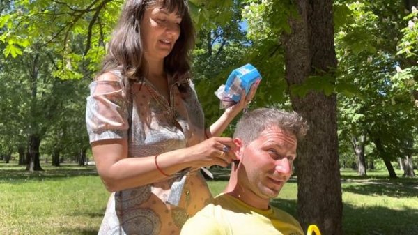 Hirudotherapy Lesson Leech Therapy Behind Ear & Neck with Hirudo Verbana Medicinalis Medical Leeche