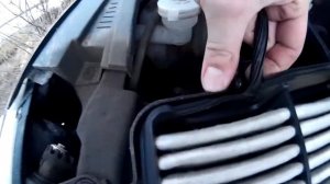 Замена воздушного фильтра Great Wall Hover H5(бензин) 2013 года выпуска.