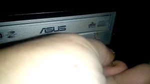 Как достать застрявший диск из дисковода