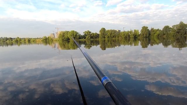 16 июня 2023 года Верхняя Москва река Ловля на боковой кивок и на спининг! смотреть онлайн