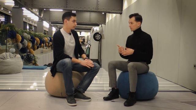 Как делать видео для бизнеса. Про видеопродакшн Артем Хисамутдинов - EMERGENT смотреть онлайн