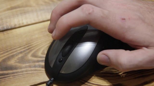 Logitech MX518 громкость щелчков клавиш смотреть онлайн