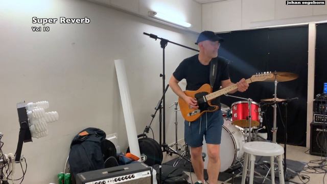 Super Reverb -vs- Vibrolux Reverb! FENDER 4x10 -vs- 2x10 смотреть онлайн