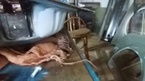 №6 Как заменить дверную петлю в Golf Jetta mk2.