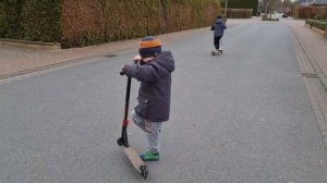 Станты с Огнём на детских Самокатах ?? Гонки самокат Трюки