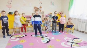 Молодёжная (старшая группа). Музыка