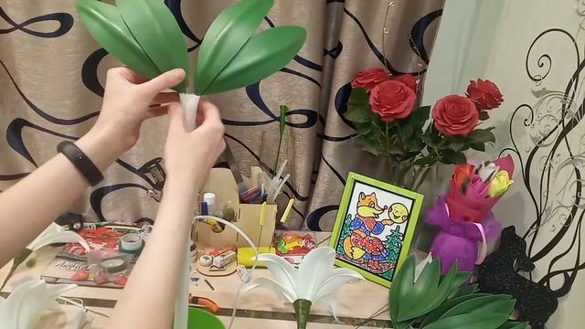 Лилия - светильник из изолона. Часть 5. Собираем полностью композицию. смотреть онлайн
