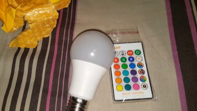 RGB led лампа с AliExpress, Светодиодный точечный светильник, лампа + ИК-пульт дистанционного управ смотреть онлайн