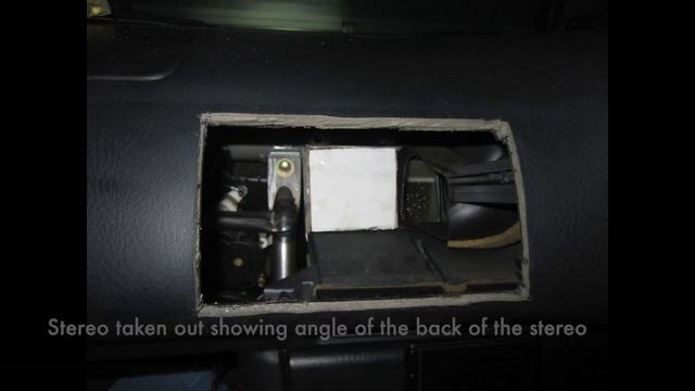 Honda S2000 dash and vent cutting for double din head unit installation смотреть онлайн