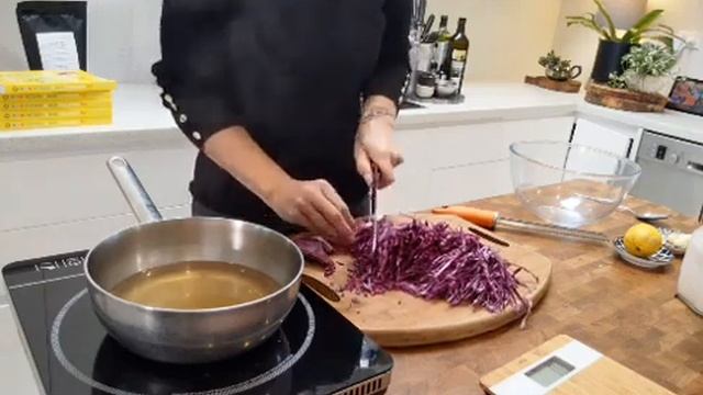 How To Make Pickled Cabbage || Sugar Free + Gluten Free + Dairy Free смотреть онлайн