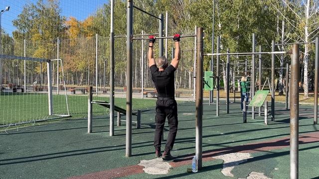 Челлендж 3000 подтягиваний: 10 подходов по 10 повторений! День#27 смотреть онлайн