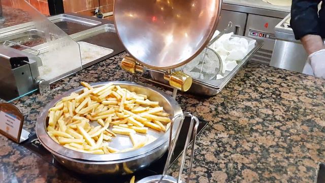 Royal Dragon Hotel - AMAZING FOOD. Turkey - Side. смотреть онлайн