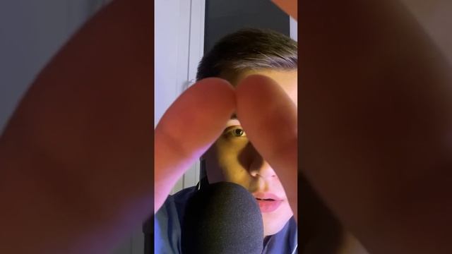 АСМР Эффект наушников?