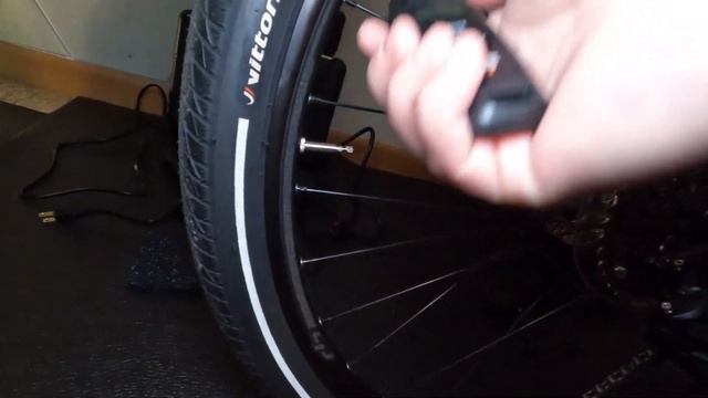 SKS Airchecker & Topeak D2 SmartGauge Review And Comparison
