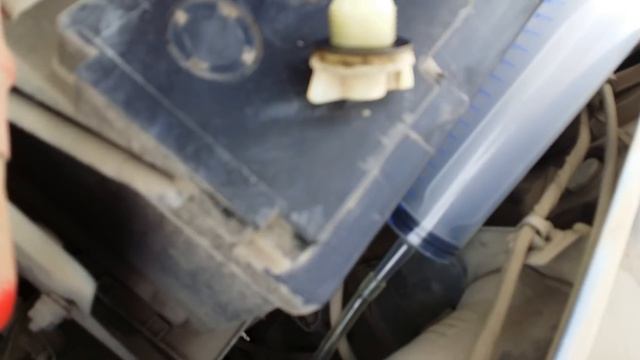 Проверка , доливка , замена масла в коробке Рено Логан