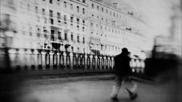 черно-белый город смотреть онлайн