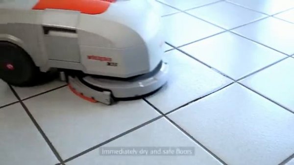 Поломоечная машина Comac Vispa XS