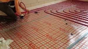 50. Монтаж труб теплого водяного пола от А до Я. #Крепление на якорные скобы.