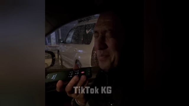 Азыр гана Куудул Тынар Курбаналиев Аялына мен сени суйом деп пранкка салды смотреть онлайн