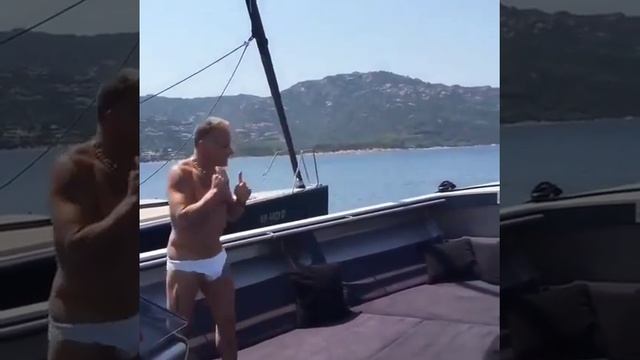 ★НОВОЕ★50 летний итальянский миллионер Джанлука Вакки смотреть онлайн