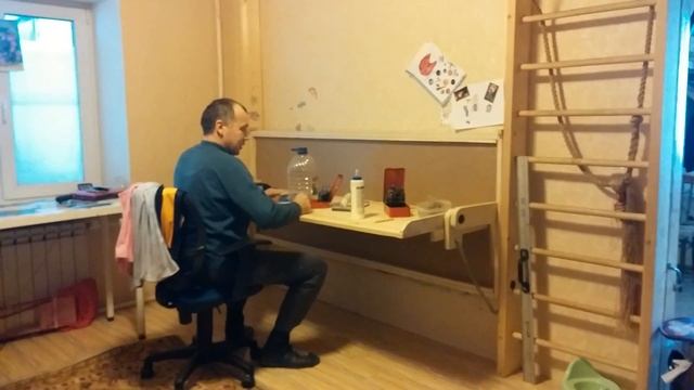 Кровать складная? Стол - кровать. смотреть онлайн