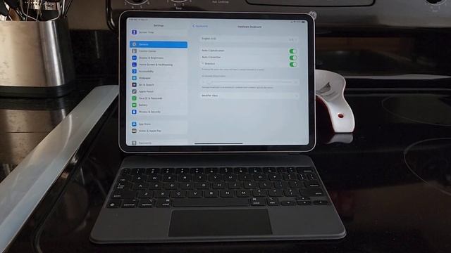 Apple Magic Keyboard for iPad Air and Pro - Not Bad / Not Good смотреть онлайн