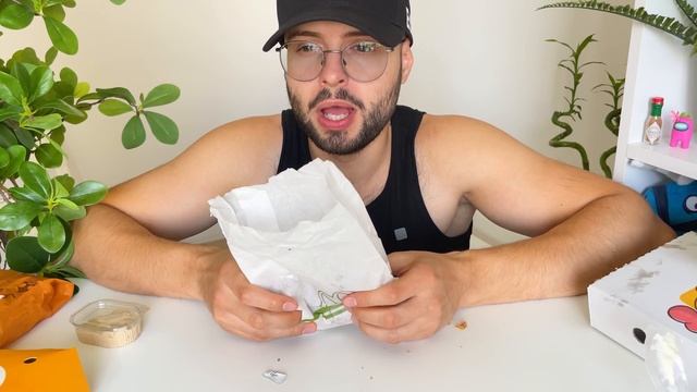 Unde mananci *CELE MAI BUNE ARIPIOARE*? KFC, McDonald's, Pepeye's, ETC? смотреть онлайн