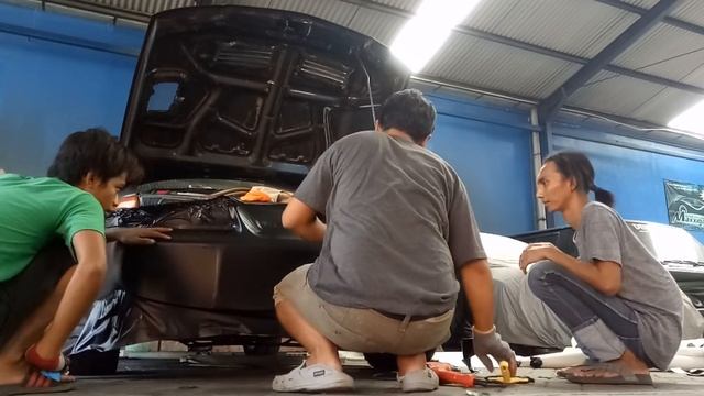 Cara cepat dan mudah Wrapping bumper Mobil,memakai bahan oracal 651. смотреть онлайн