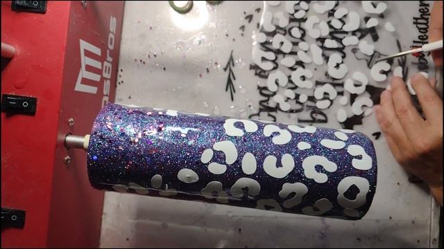Peekaboo leopard print tumbler смотреть онлайн