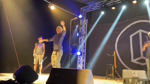 Такое можно увидеть только раз в год, Романтический вечер. The Lights смотреть онлайн