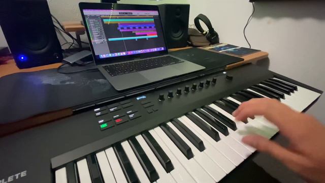 EMINEM-The Real Slim Shady(Logic Pro cover , KOMPLETE KONTROL a49) смотреть онлайн