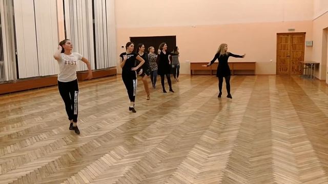 Соло латина. # Самба. Тренер : Светлана Ярцева. Танцуем четвертый месяц. смотреть онлайн
