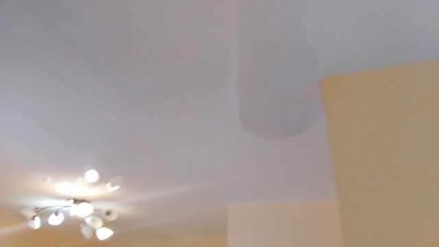 натяжной потолок в квартире студии смотреть онлайн