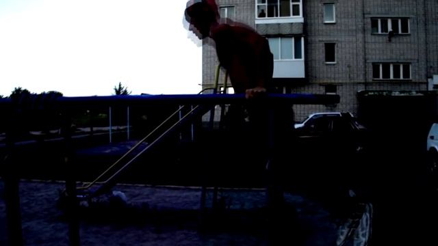 Deny Montana - 134 reps on dips. 134 отжимания на брусьях смотреть онлайн