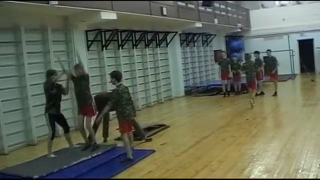 Буторина Марина конкурсный урок по гимнастике в школе(военная тематика) смотреть онлайн