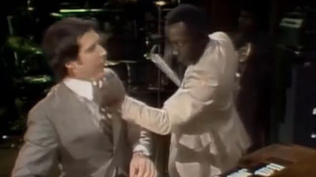 Joe Rogan's Tribute to Chevy Chase -- Jane Curtain and Gilda Radner Sing Too... смотреть онлайн