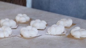 Нежный зефир в форме хлопка