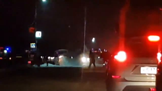 автобус загорелся в Мирном смотреть онлайн