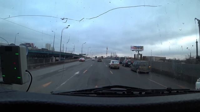 Фура под низким мостом в Москве смотреть онлайн