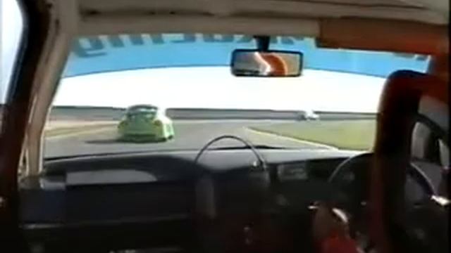 In Car with Len (VW Vento VR6) - Donington 2002 - Race 1 смотреть онлайн
