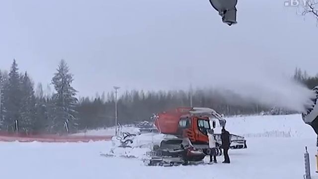 Снег «не в радость», а в сладость. Для кого «Эмма» и «Даниэлла» принесли пользу? смотреть онлайн