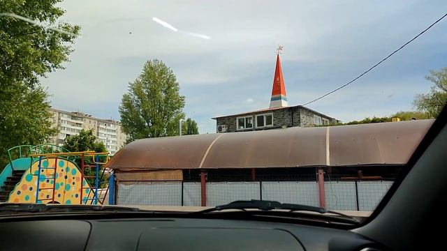 ЖИЗНЬ В ДЕРЕВНЕ. КАРТОФЕЛЬ ЖУКОВСКИЙ И КОРОЛЕВА АННА. ВОСЕМЬ ВЁДЕР ПОСАДИЛИ. ПОЕХАЛИ В ГОРОД. смотреть онлайн