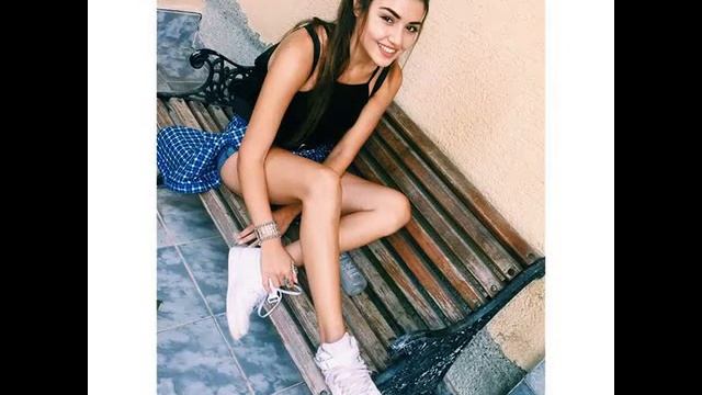 Hande Erçel / Ханде Эрчел