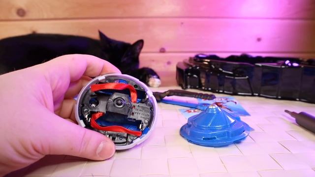 Бейблейд с Пропеллером Он Улетел в 2012 но обещал вернуться TooP смотреть онлайн