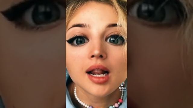 ЧТО СЛУЧИЛОСЬ С ЛИЦОМ АНИ ПОКРОВ??? смотреть онлайн